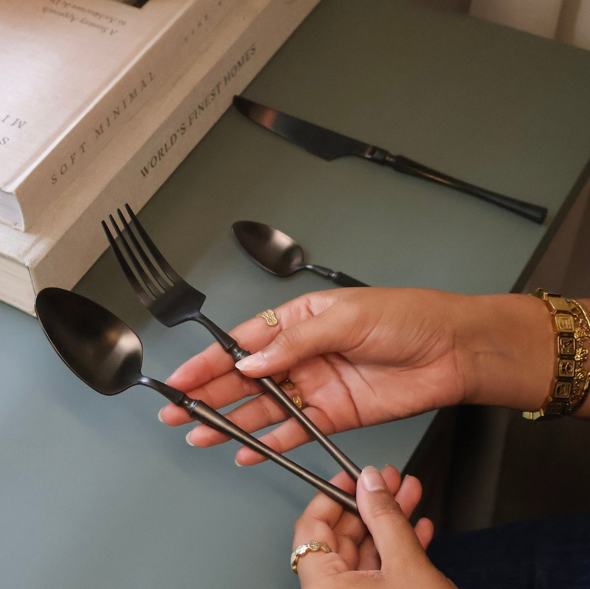 Graphite Black Sculpted Cutlery Set